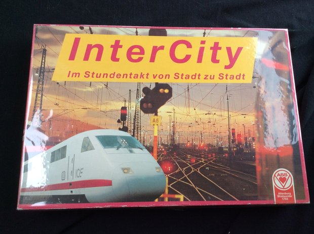 InterCity Im Stundentakt von Stadt zu Stadt 
